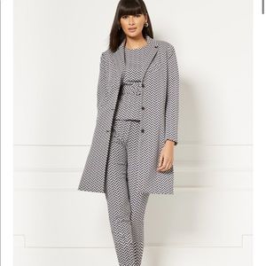 Black & White Chevron Print Eva Mendes Coat